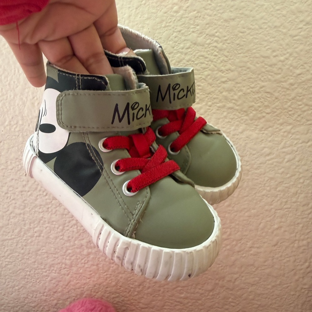 H&M Kids High-Top Sneakers - Olive and Red